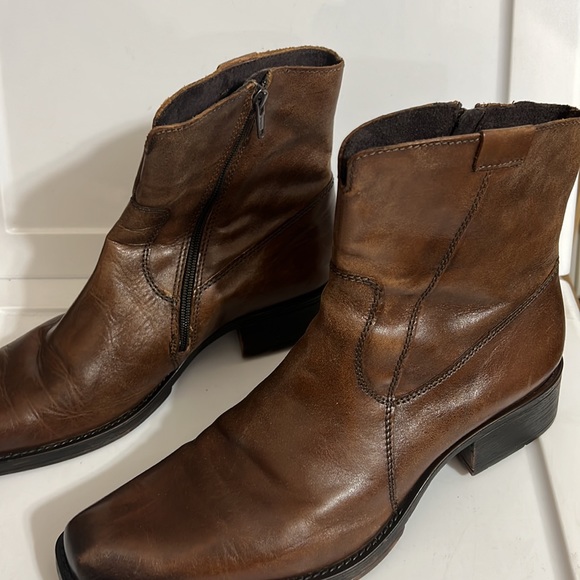 Aldo Men’s Brown Leather Ankle Zip Casual Boot Sz 10 - Picture 3 of 6